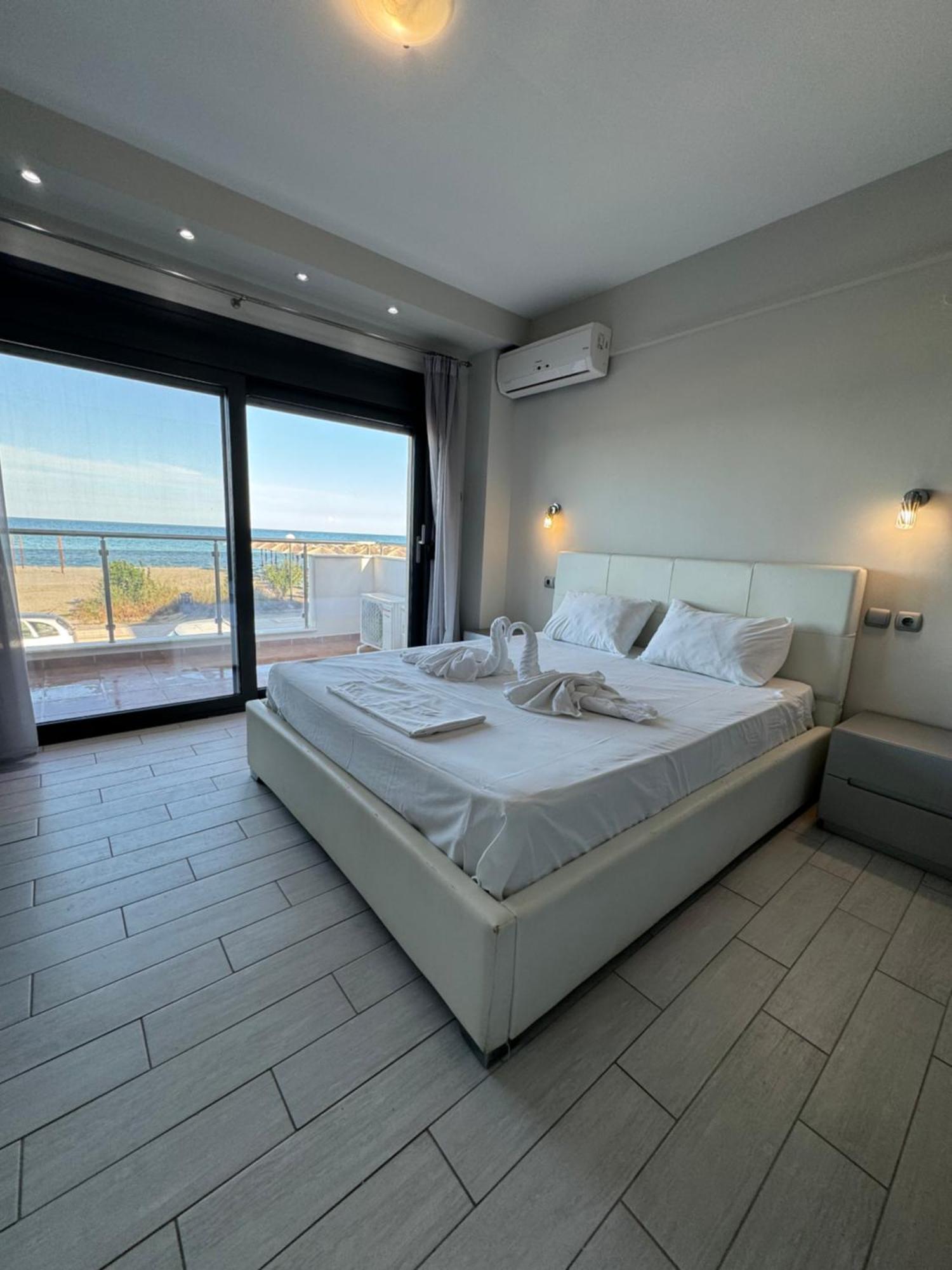 Aqua Mare Luxury Apartments Paralía 외부 사진